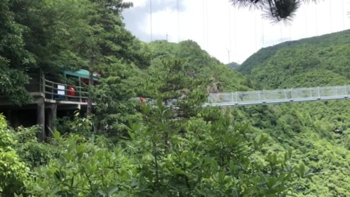 风景如画的仙居玻璃桥